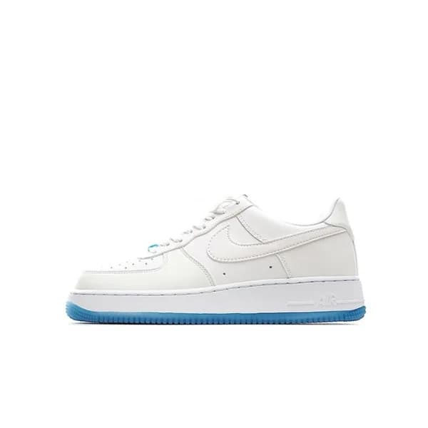 나이키 남/녀 화이트 스니커즈 - Nike Air Force 1 Unisex Sneaker… - 1
