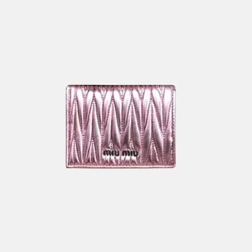 18/19 MiuMiu Ladies Matelassé Logo Small Wallet 5M… - 1