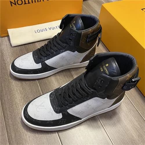 Louis Vuitton 2020 Men's Leather Sneakers - 루이… - 1