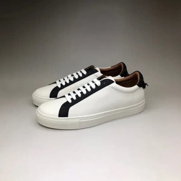지방시 남/녀 클래식 화이트 스니커즈 - Givenchy Unisex White Sneak… - 1