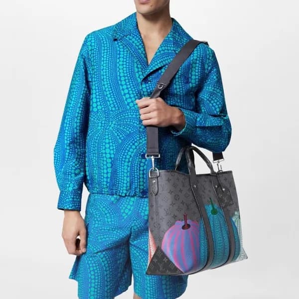 루이비통 남성 블랙 크로스백 - Louis Vuitton Mens Black Cross B…