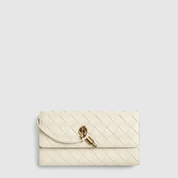 보테가 베네타 여성 플랩 지갑 - Bottega veneta Womens Flap Wall… - 1