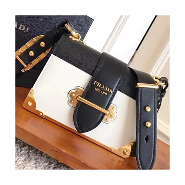 Prada Cahier Leather Shoulder Bag,20cm - 프라다 카이에 레… - 1