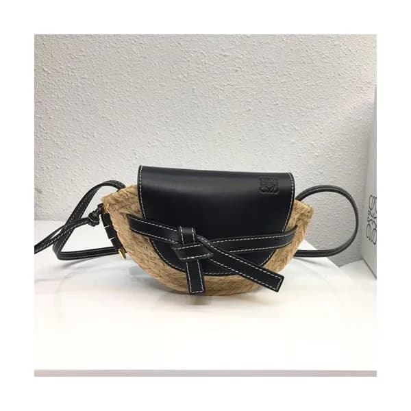 Loewe 2019 Gate Mini Shoulder Bag, 15CM - 로에베 2019… - 1