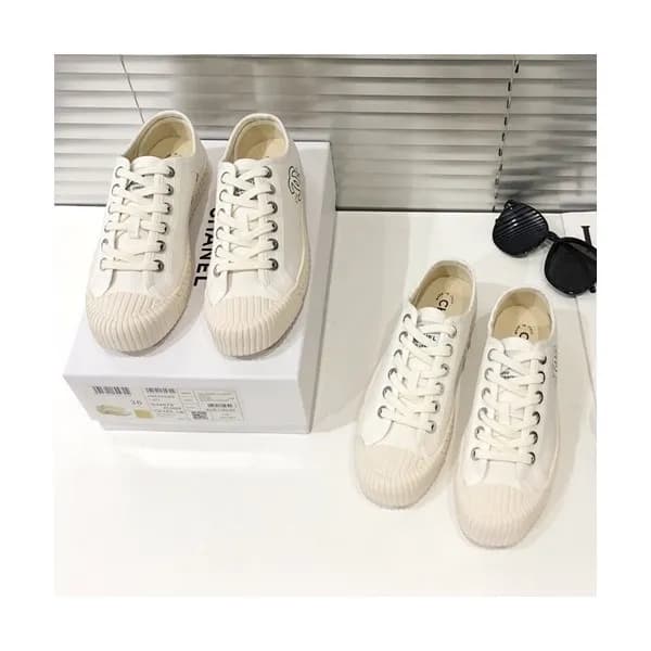 Chanel 2019 Ladies Canvas Sneakers - 샤넬 2019 여성용 캔… - 1