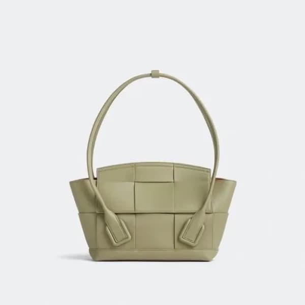 보테가베네타 여성 민트 에코백 - Bottega Veneta Womens Mint Arco… - 1