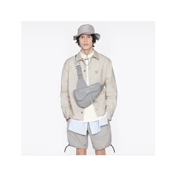 디올 남성 그레이 새들백 - Dior Men Gray Saddle Bag - di64x - 1