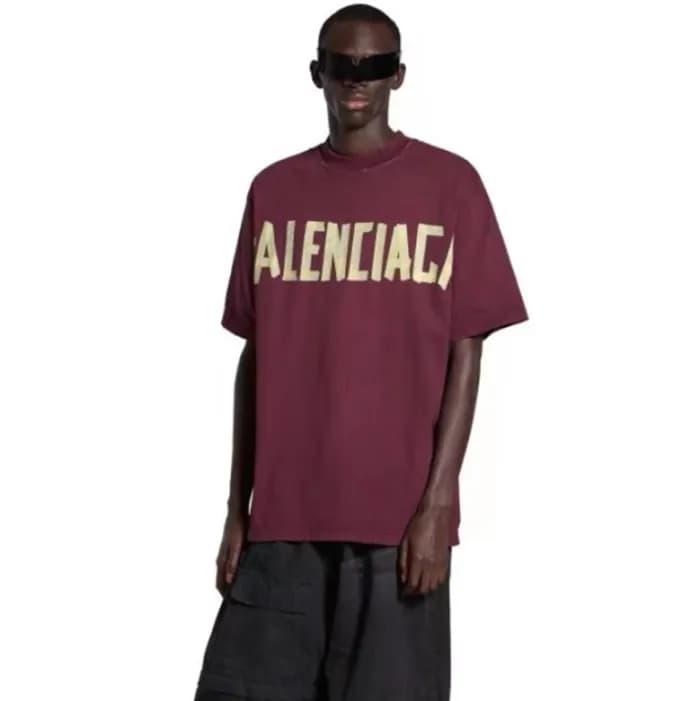 발렌시아가 남성 버건디 반팔티 - Balenciaga Mens Burgundy Tshirt… - 1