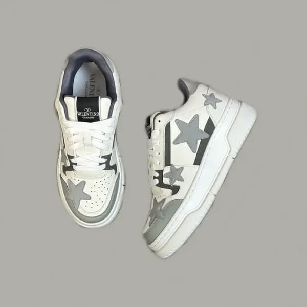 발렌티노 남/녀 그레이 스니커즈 - Valentino Unisex Gray Sneakers… - 1