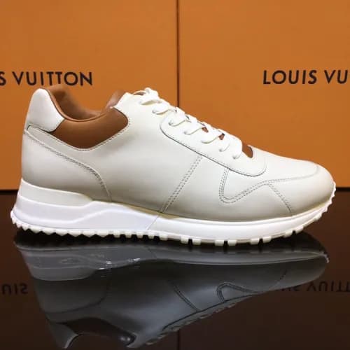 [매장판] Louis Vuitton 2019 Mens Monogram Sneakers/Ru… - 1
