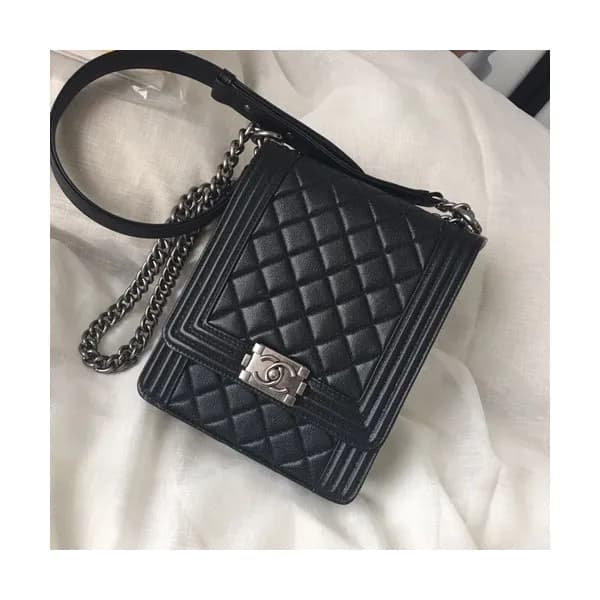 Chanel 2019 Boy Leather Chain Shoulder Bag ,19.5CM… - 1