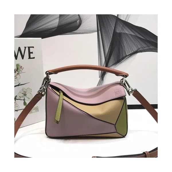 Loewe 2019 Puzzle Small Shoulder Bag, 24CM - 로에베 2… - 1