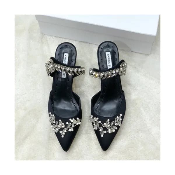 Monolo Blahnik 2019 Ladies Silk Middle Heel Slippe… - 1