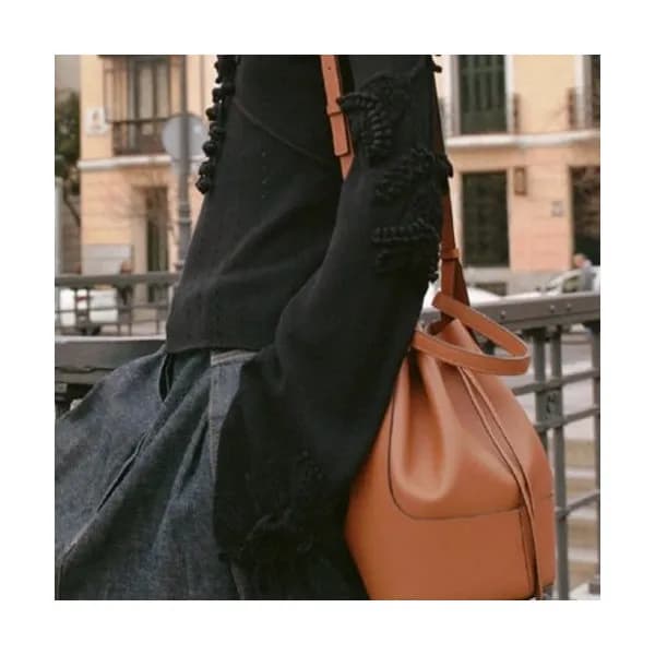 Loewe 2020 Balloon Large Bucket Shoulder Bag,31cm … - 1