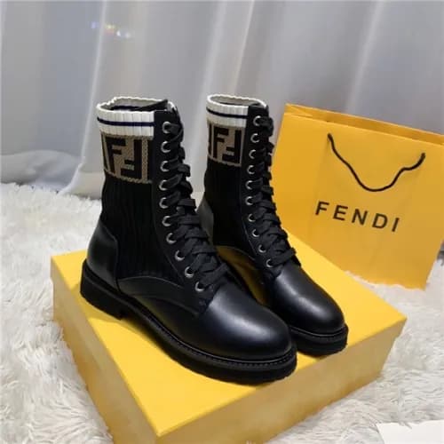 Fendi 2020 Women's Leatehr Ankle Boots - 펜디 20… - 1