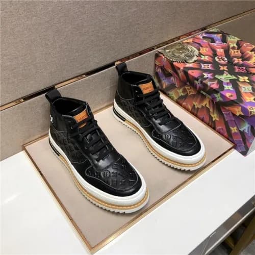 Louis Vuitton 2020 Men's Leather Sneakers - 루이… - 1