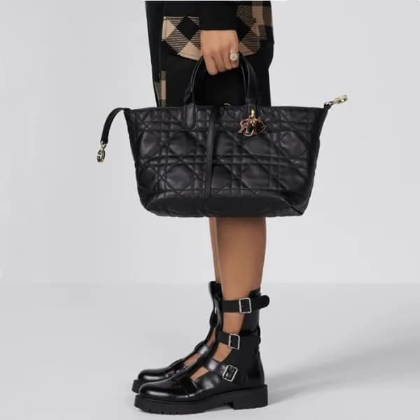 디올 여성 블랙 토트백 - Dior Womens Black Tote Bag - di598x - 1