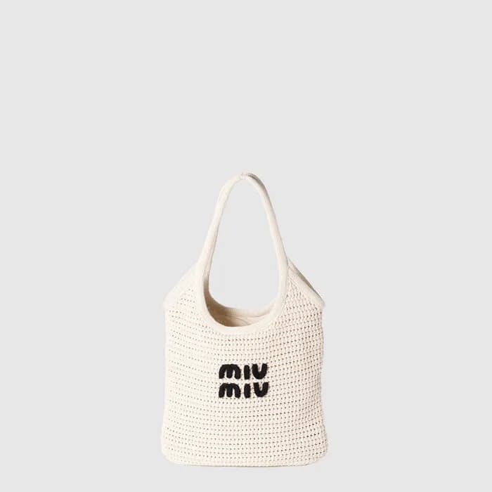 미우미우 여성 아이비 라피아 우븐 토트 백 - Miumiu Womens Ivy Raffia… - 1