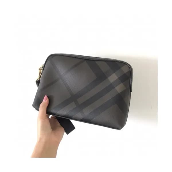 Burberry 2019 Leather Clutch Bag, 25cm - 버버리 2019 … - 1