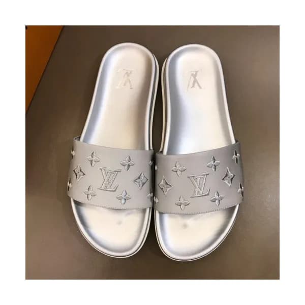 Louis Vuitton 2019 Mens Initial Logo Leather Slipp… - 1