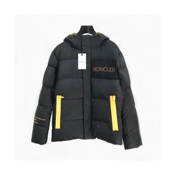 [몽클레어]Moncler 2020 Mens Patch Logo Modern Down Pad… - 1