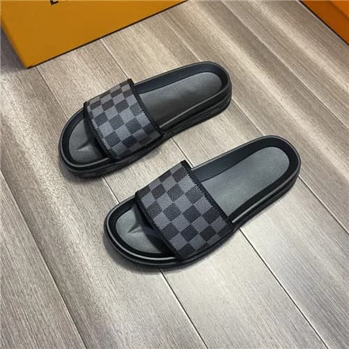 Louis Vuitton 2021 Men's Leather Slipper,LOUS2… - 1