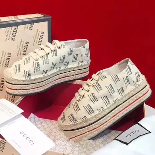 Gucci 2018 Logo Print Canvas Sneackers - 구찌 2018 로… - 1