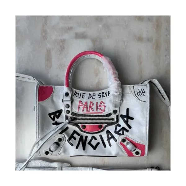 [하나쯤 필수소장 각]Balenciaga 2019 Graffiti Classic City … - 1