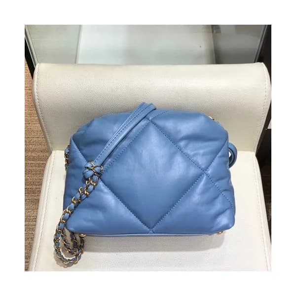 Chanel 2019 Leather Chain Cross Bag,21CM - 샤넬 2019… - 1