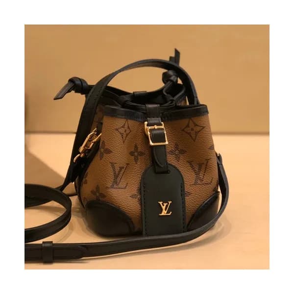 Louis Vuitton 2020 Mini Bucket Shoulder Cross Bag,… - 1