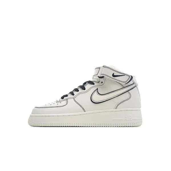 나이키 남/녀 화이트 하이탑 스니커즈 - Nike Air Force 1 Unisex Sne… - 1