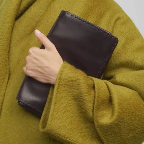 더 로우 여성 뉘앙스 레더 숄더백 - The Row Womens Nuance Leather… - 1
