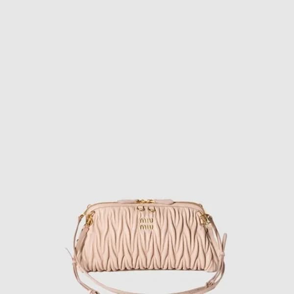 미우미우 여성 나파 가죽 클러치 - MiuMiu Womens Nappa Leather Cl… - 1