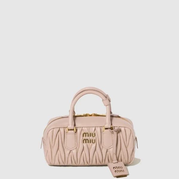 미우미우 여성 아르카디 마테라쎄 백 - Miumiu Womens Arcadi Matelas… - 1