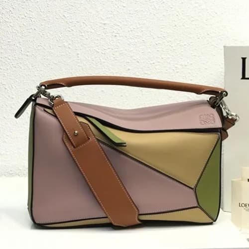 Loewe 2019 Puzzle Medium Shoulder Bag, 29CM - 로에베 … - 1