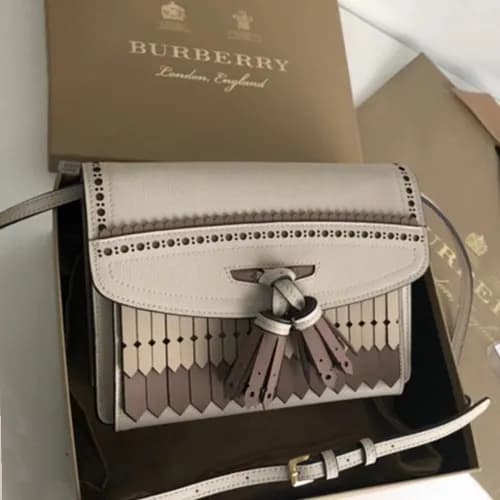 Burberry 2019 Tassel Shoulder Cross Bag, 25cm - 버버… - 1