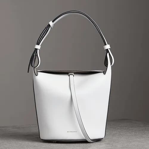 Burberry 2019 Small Leather Bucket Tote Bag, 29cm … - 1