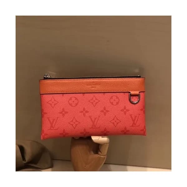 Louis Vuitton 2019 Monogram Pouch Clutch Bag ,20cm… - 1