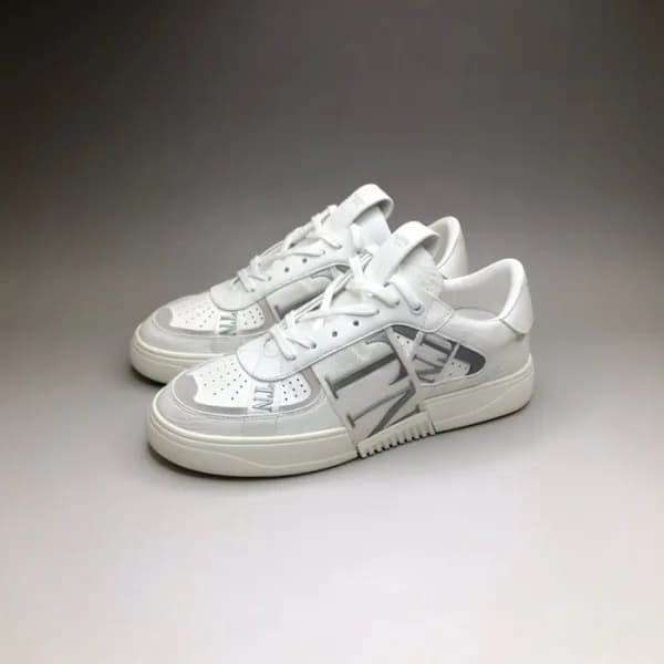발렌티노 남/녀 Logo 화이트 스니커즈 - Unisex White Sneakers - v… - 1