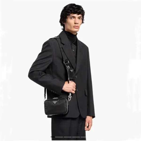 프라다 남성 블랙 카메라백 - Prada Mens Black Camera Bag - pr1… - 1
