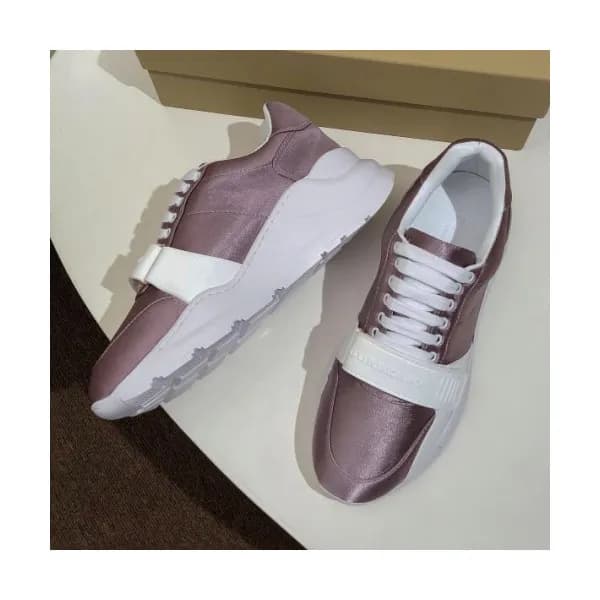 [파격특가]Burberry 2019 Womens Casual Logo Leather Run… - 1