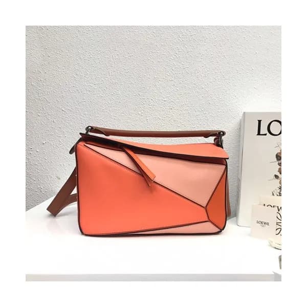 Loewe 2019 Puzzle Small Shoulder Bag, 24CM - 로에베 2… - 1
