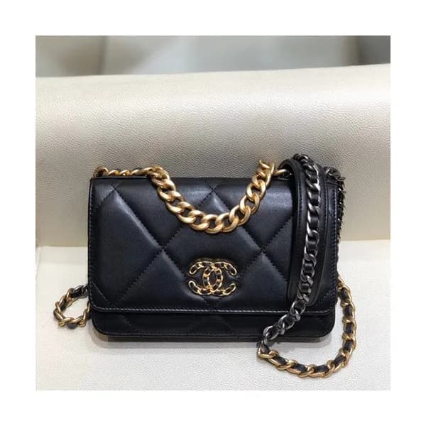 Chanel 2019 WOC Chain Cross Bag,19CM - 샤넬 2019 WOC… - 1
