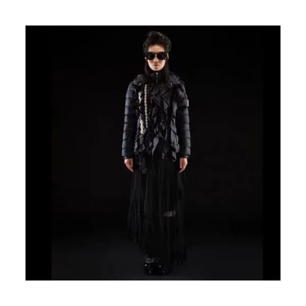 Moncler 2019 Womens Patch Logo Modern Duck Down Sh… - 1