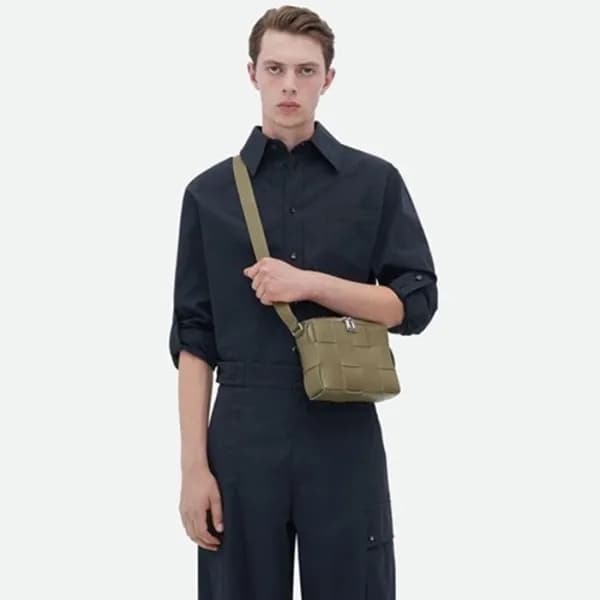 보테가베네타 남성 카키 카메라백 - Bottega Veneta Mens Khaki Came… - 1