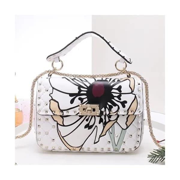 [봄느낌 물씬~❤❤]Valentino 2019 Leather Rockstud Spike … - 1