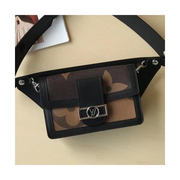 Louis Vuitton 2019 Dauphine Bumbag,19cm - 루이비통 201… - 1
