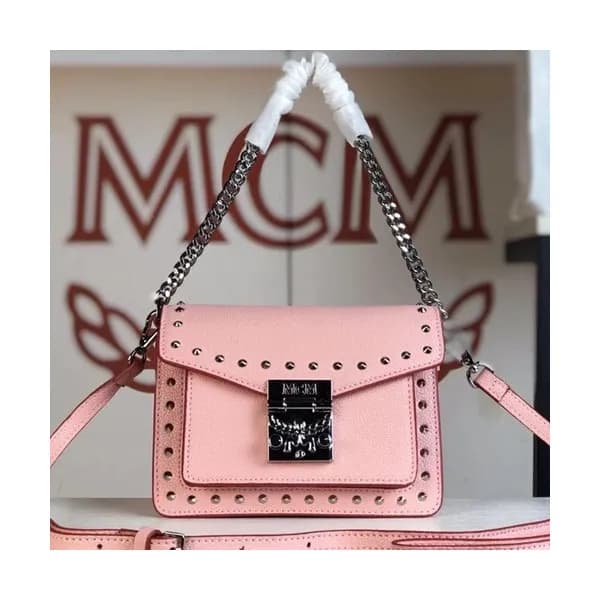 MCM Patricia Leather Shoulder Bag,18cm - 엠씨엠 패트리샤 … - 1