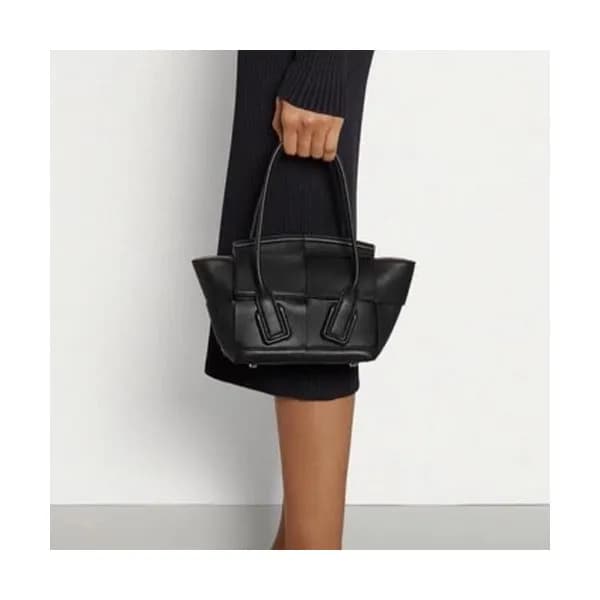 Bottega Veneta 2019 Arco Mini Tote Shoulder Bag,17… - 1