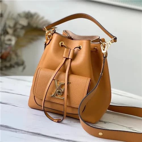 [럭셔리한]Louis Vuitton 2021 Women's Leather Bucke… - 1